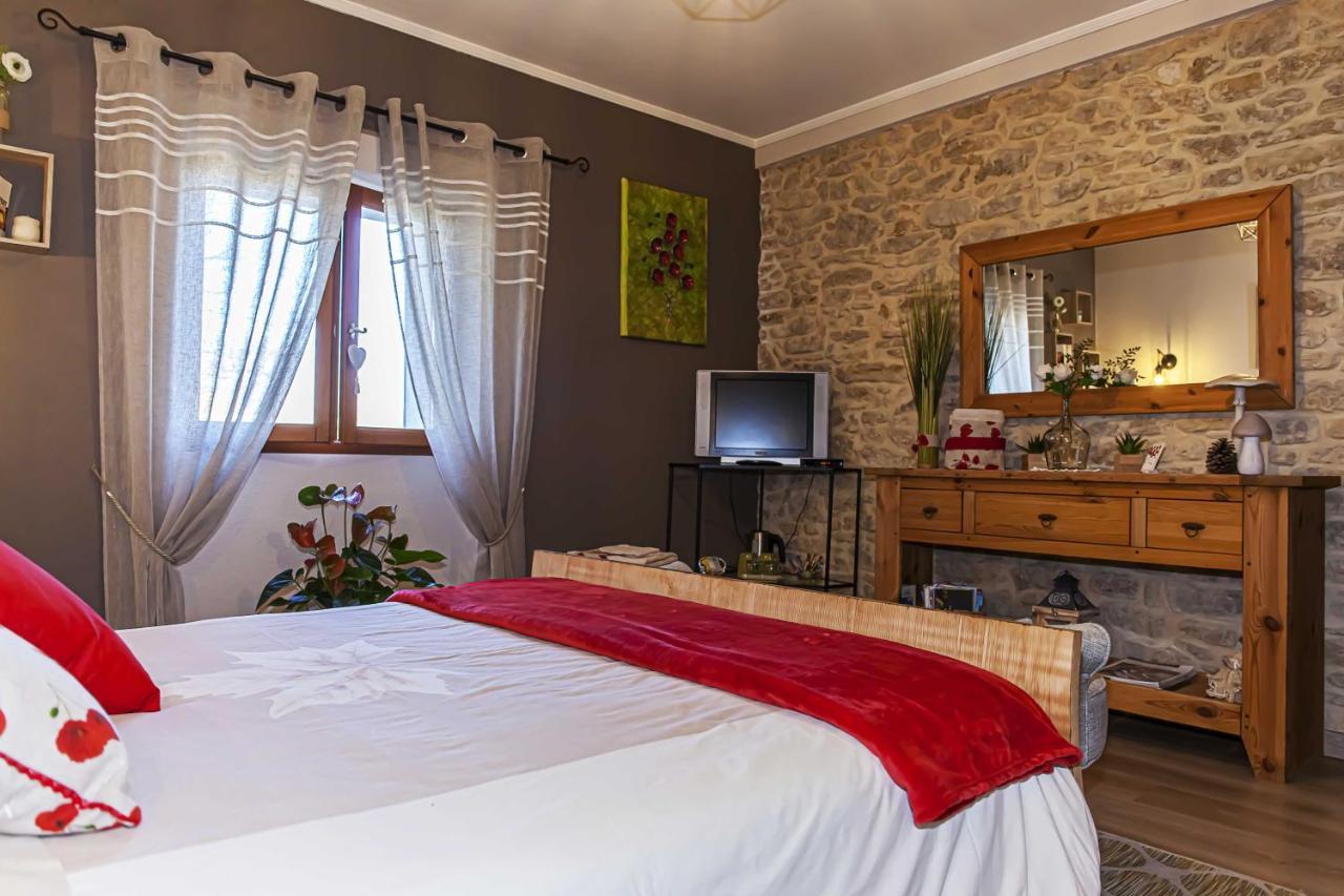 Bed and Breakfast Mas Des Rabasses Le Pontet  Zewnętrze zdjęcie
