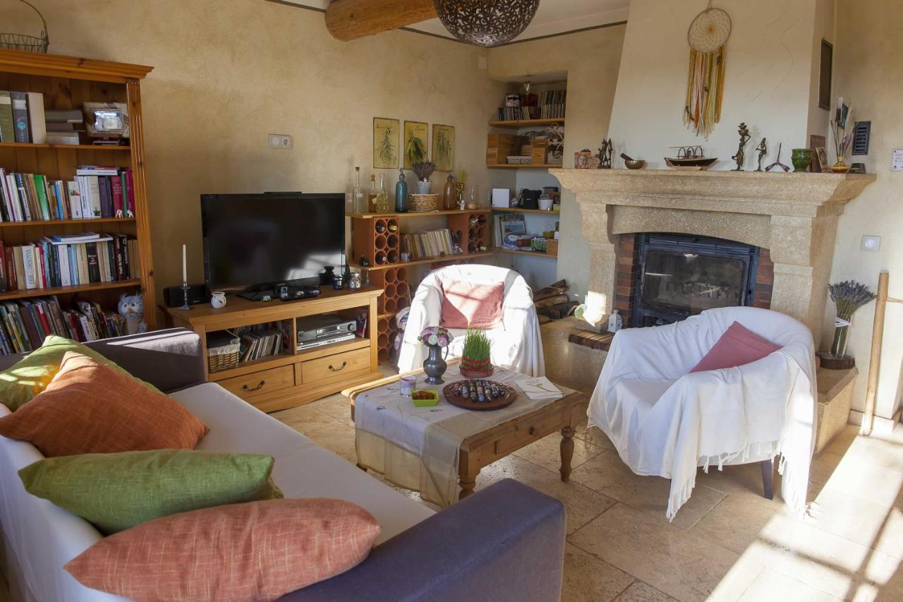 Bed and Breakfast Mas Des Rabasses Le Pontet  Zewnętrze zdjęcie