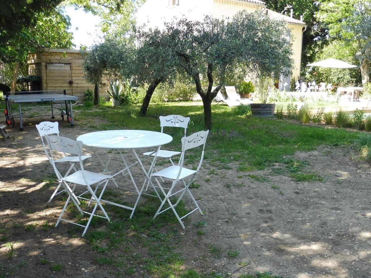 Bed and Breakfast Mas Des Rabasses Le Pontet  Zewnętrze zdjęcie