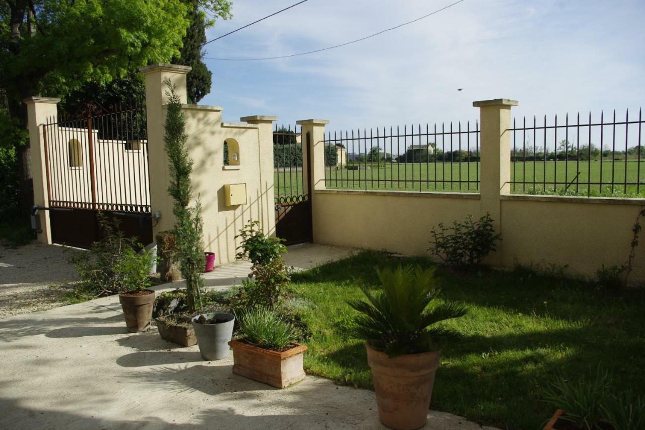 Bed and Breakfast Mas Des Rabasses Le Pontet  Zewnętrze zdjęcie